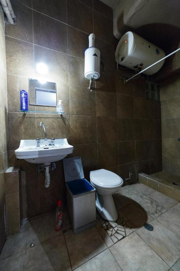 Private Flat For 2 Or 3 With Back Yard Near Exarhia Square And Archaelogical Museum Apartment Athens Ngoại thất bức ảnh